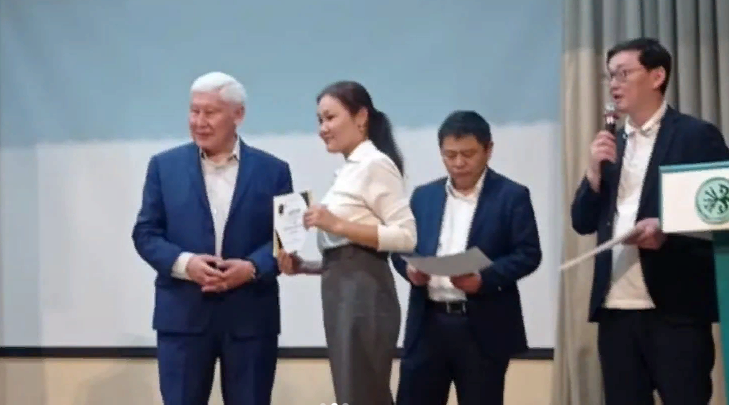 Алматы қаласы V жас математика мұғалімдеріне арналған шығармашылық байқауда №103 мектеп-гимназиясының математика пәнінің мұғалімі Қулынтай Айтолқын Әбдірашитқызы ІІІ орын иеленді.