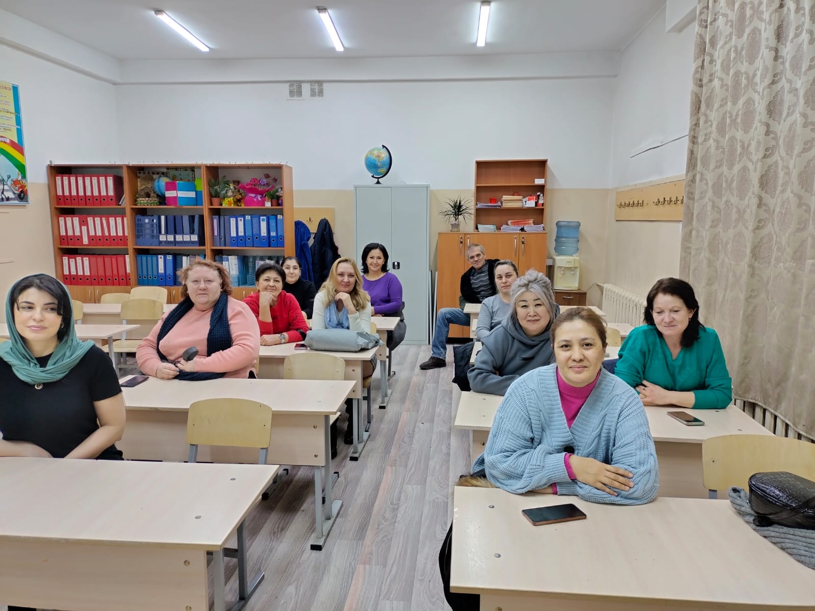 "ҰБТ-ға дайындық" 11-сынып оқушыларының ата-аналарымен директордың оқу ісі жөніндегі орынбасары Норбутаев М.А. жиналыс өткізді