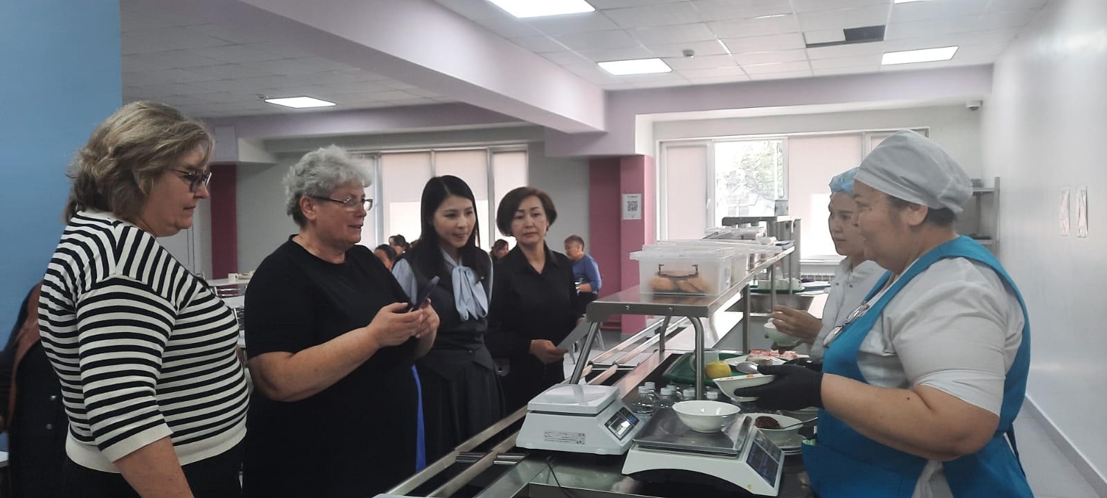 11.04.2025 жылы Алматы қаласы Жетісу ауданы №103мектеп-гимназия оқушыларын сапалы тамақтануына мониторинг комиссиясының асхананы тексеру актісі толтырылды.