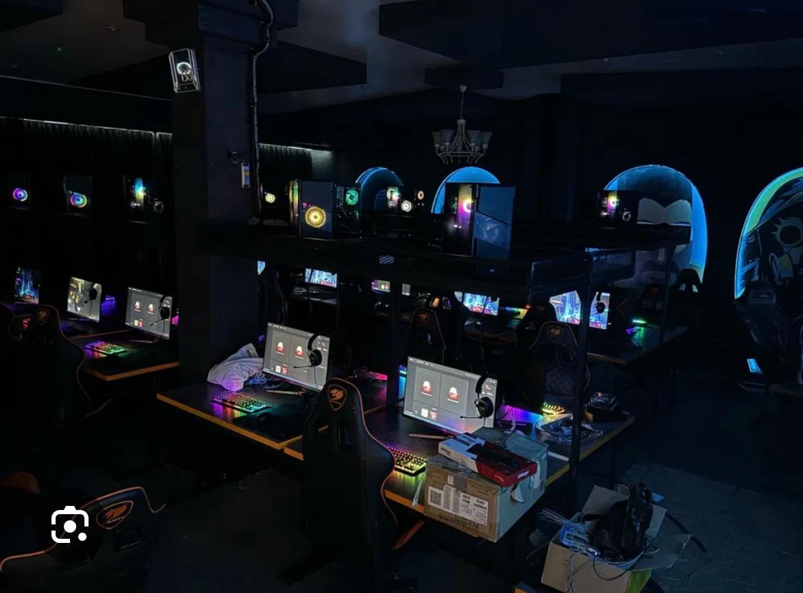 Жетісу ауданы #103 мектеп-гимназиясында құқық бұзушылықтың алдын алу жұмыстарына сәйкес түнгі рейд жүргізді.